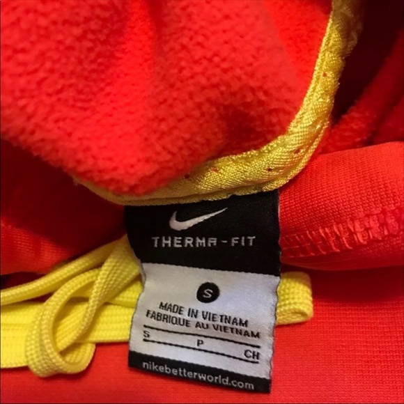 Nike sweatshirt - Picture 2 of 3